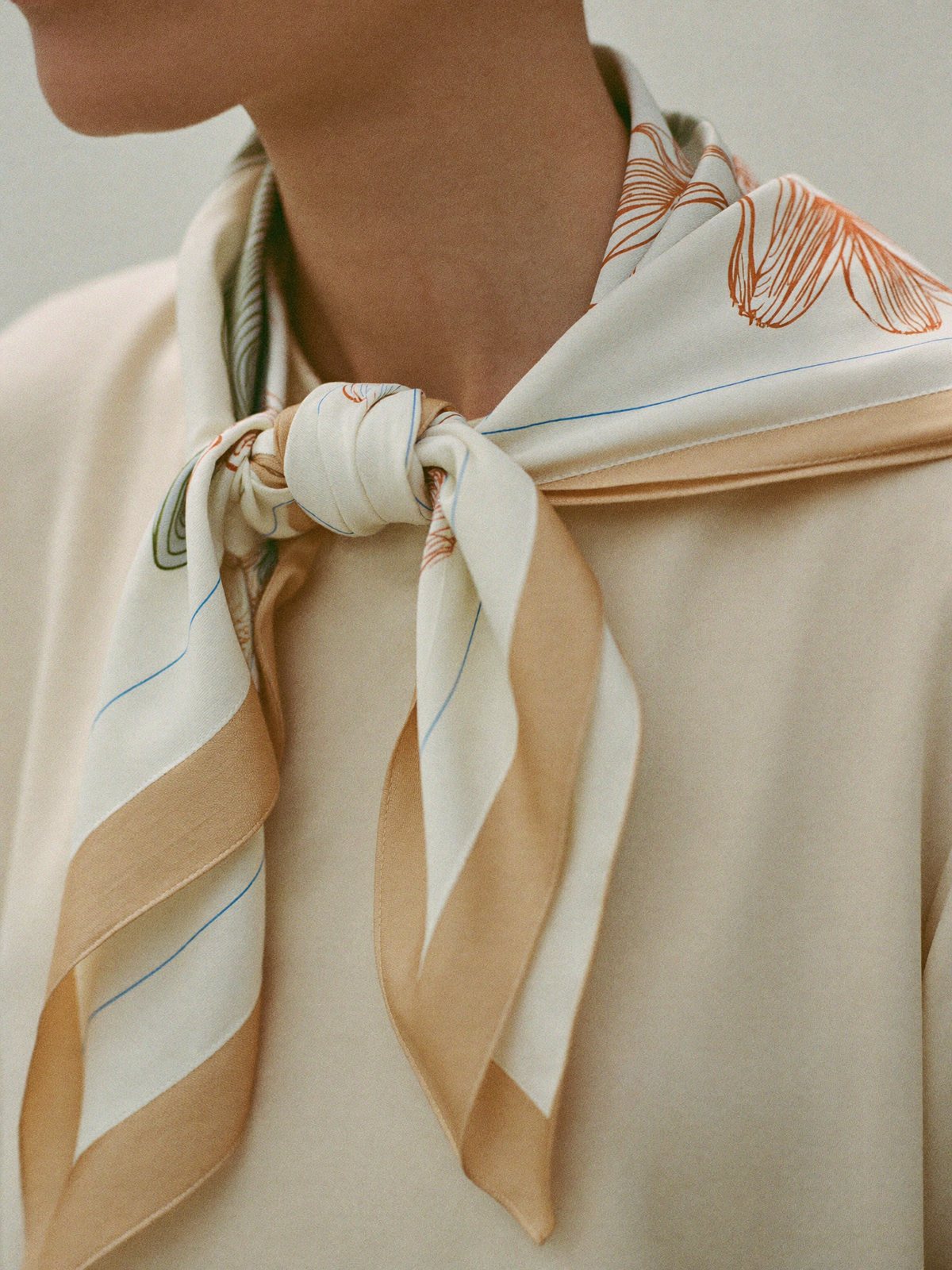 Le Foulard de Soie — Écru imprimé