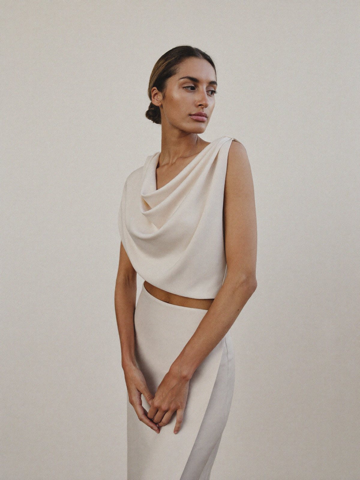 Silhouette GELZIEDV, ensemble neutre crème